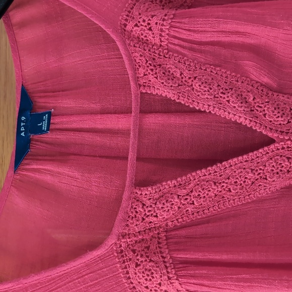 Apt 9 flowy top, size L - Picture 2 of 4